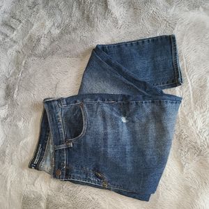 NWOT Old Navy Mid Rise  Curvy Profile Size 10